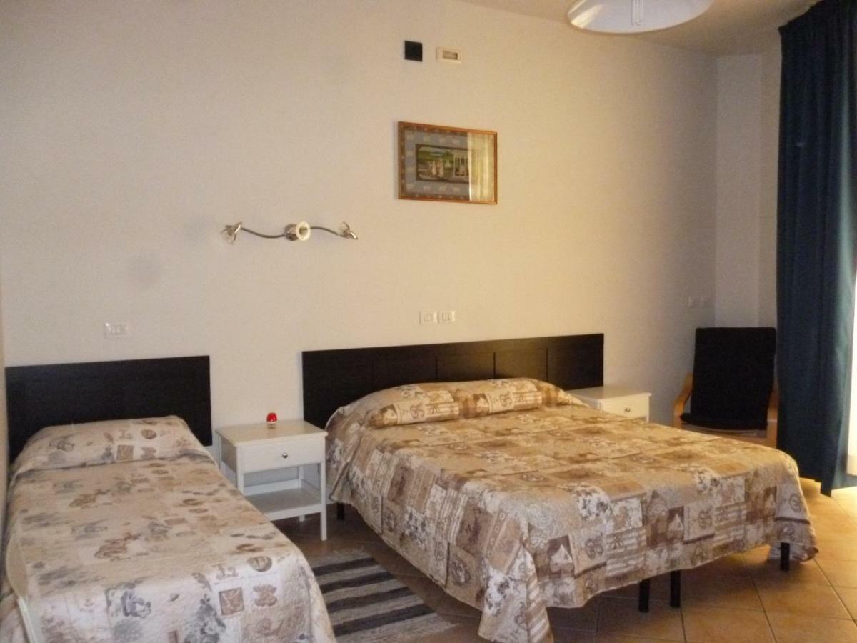 Eurotravel Bed And Car Hotel Ластра а Синя Стая снимка